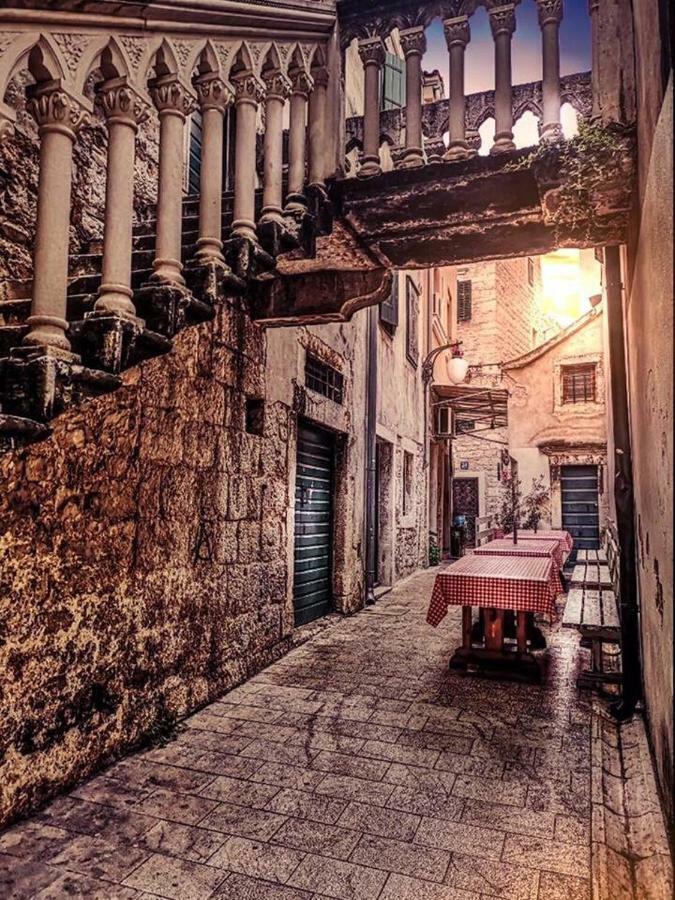 Apartmani Nina Šibenik Exterior foto